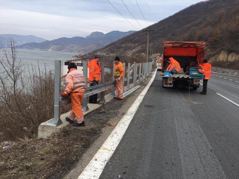 PARAPEŢI PE CLISURA DUNĂRII MEHEDINŢENE